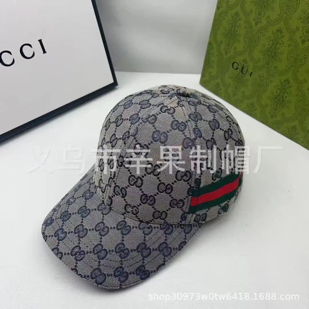 Gucci Baseball Cap GG Supreme