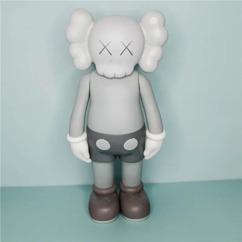 BAPE × KAWS Half-Brain Ape Figure Split Brain Design — 灰色原型 70cm