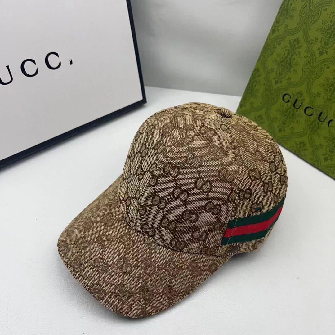 Gucci Baseball Cap GG Supreme