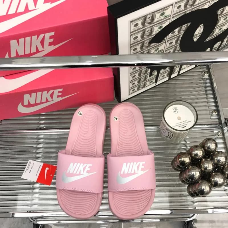 Nike Benassi JDI Soft Pink