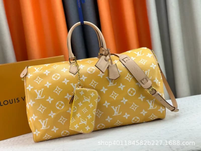 Louis Vuitton Keepall Bandoulière Monogram Giant