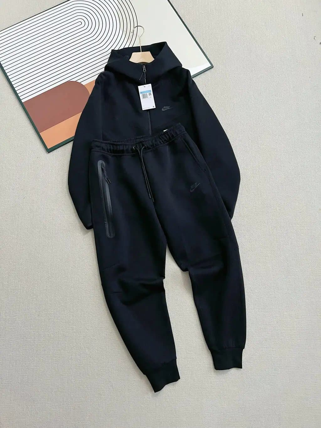 Nike Tech Fleece Hoodie and Joggers All-Black