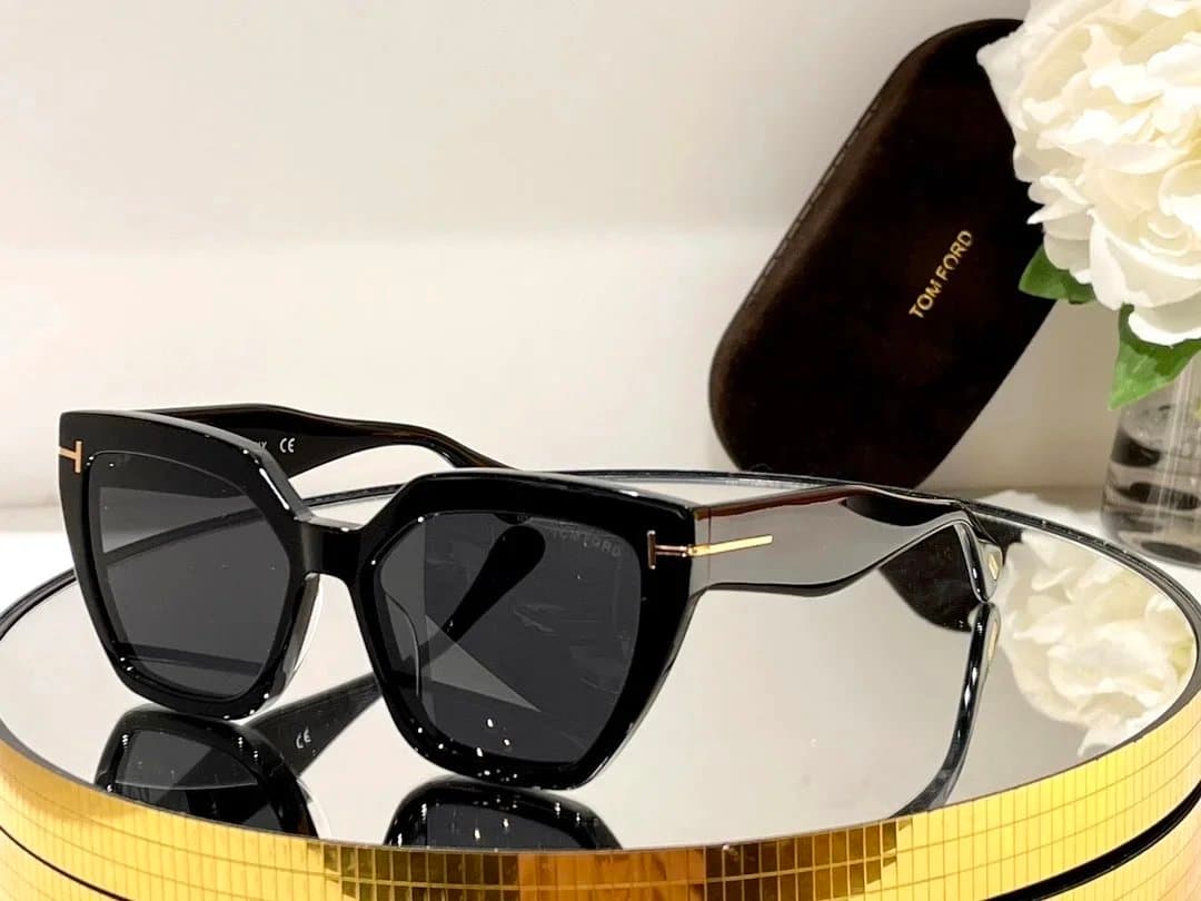 Tom Ford Aviator Sunglasses Tortoiseshell Frame — 27