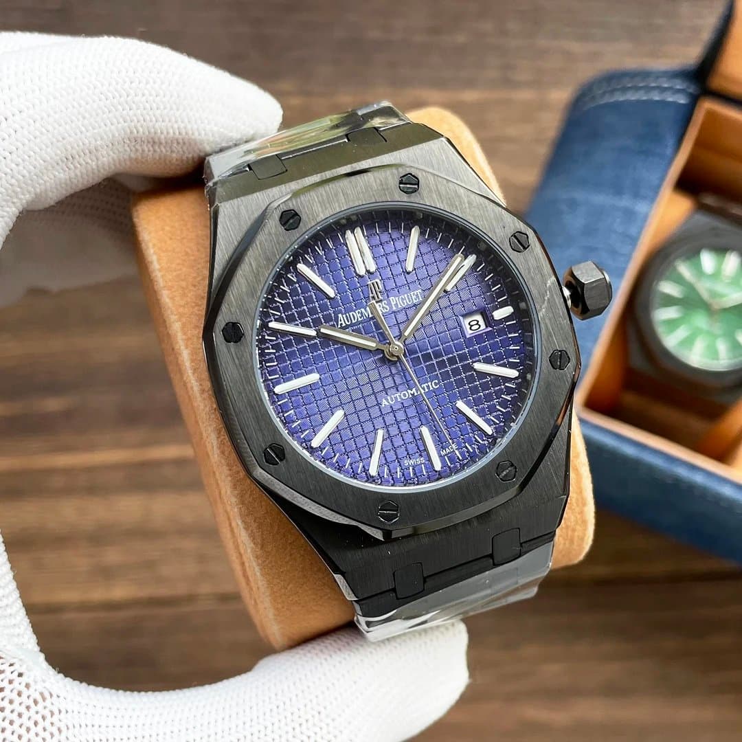 Audemars Piguet Royal Oak Jumbo Extra-Thin — 黑壳·蓝盘钢带