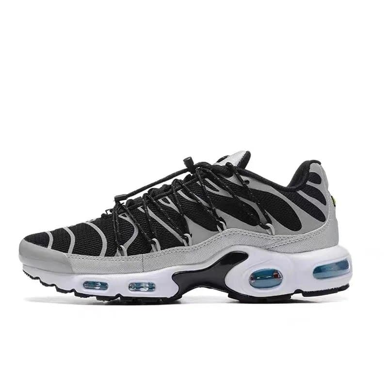 Nike Air Max Plus Triple Black — 26