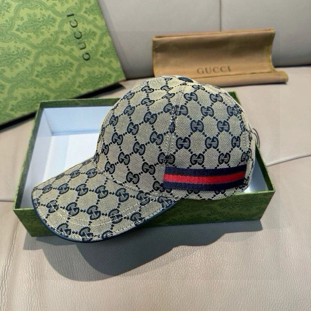 Stone Island Bucket Hat Compass Logo Patch — Gucci*14
