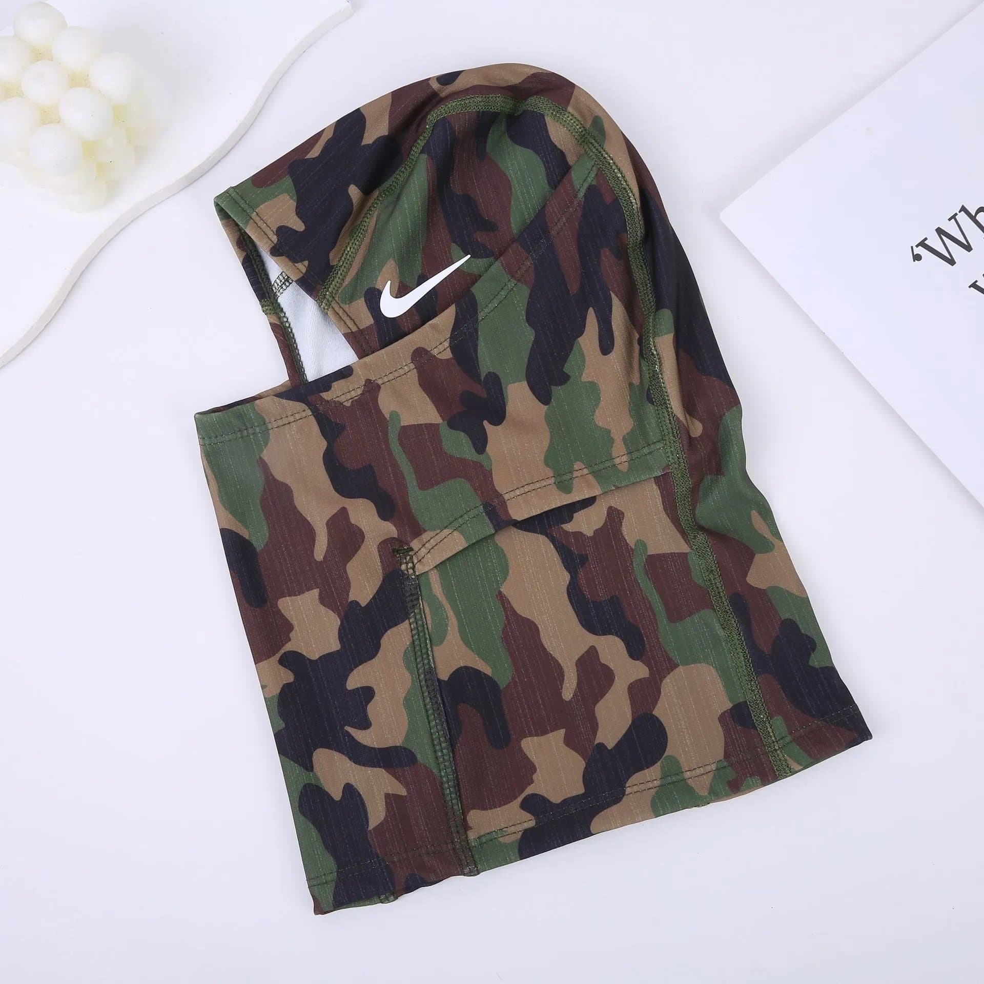 Nike Neck Gaiter Performance — 均码 · 军绿迷彩