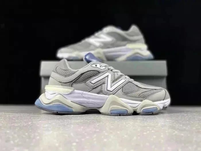 New Balance 2002R Forest Green — 09