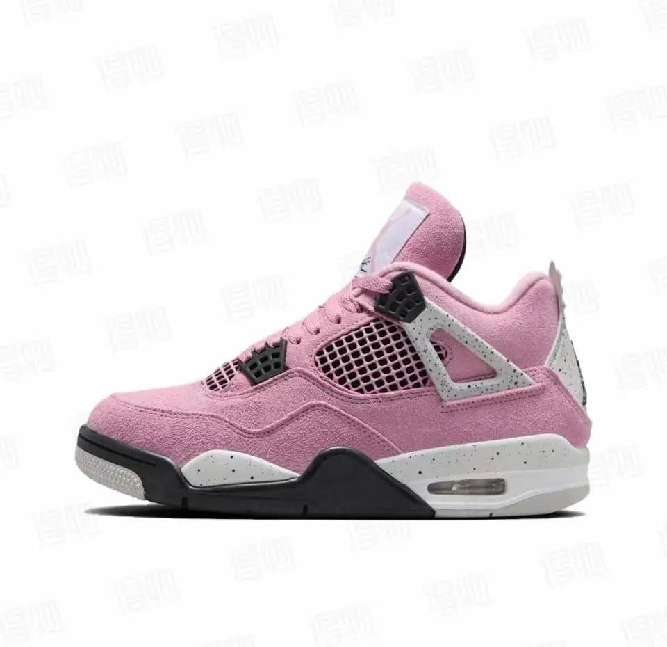 Yeezy Boost 700 Static — GX  AJ4 黑粉