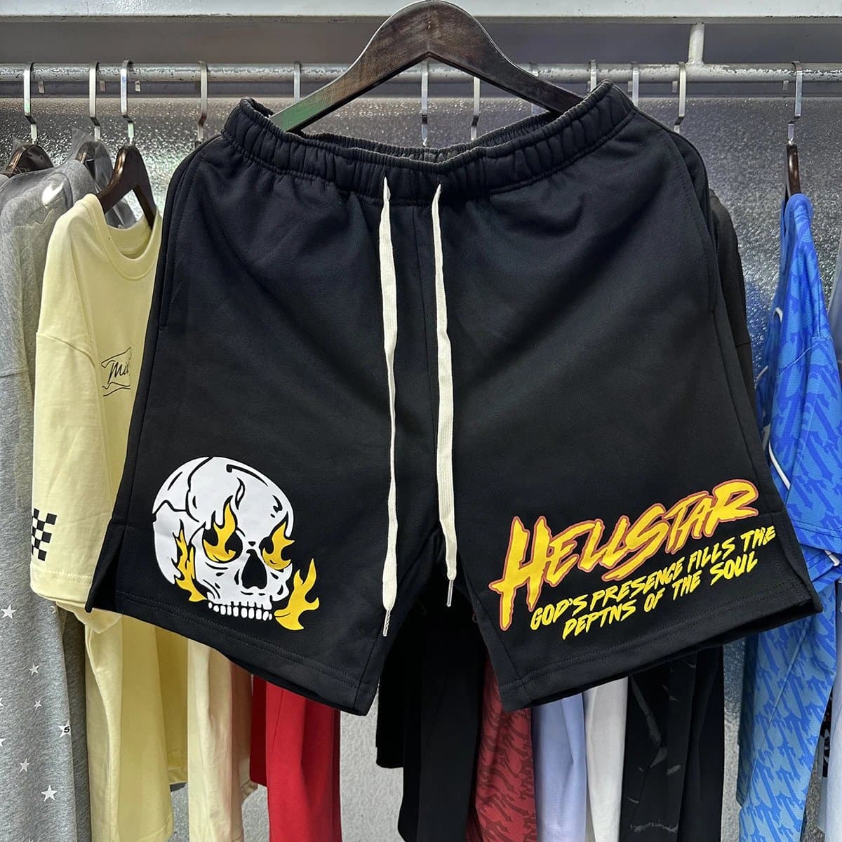 Hellstar Logo Shorts Distressed Logo — DK2HY0HB