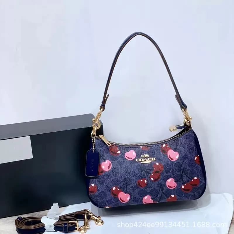 Coach Shoulder Bag Woven Raffia — 蓝色樱桃