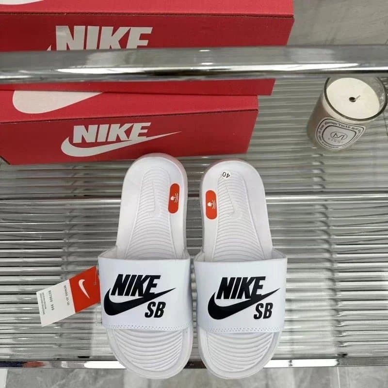Nike Benassi JDI Swoosh — A14