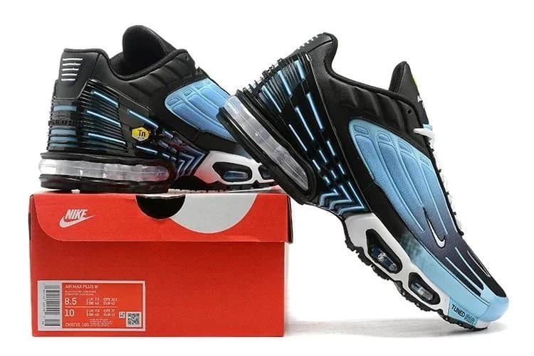 Nike Air Max Plus Triple Black — 3