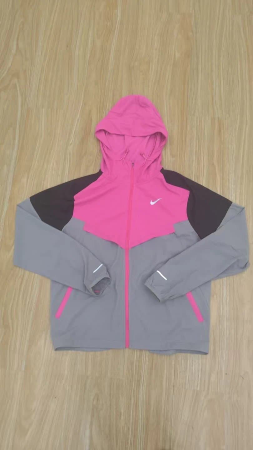 The North Face Venture Jacket Solid Black — 粉红色米勒夹克