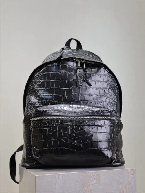 Prada Re-Edition 2005 Backpack Black — 鳄鱼纹大号