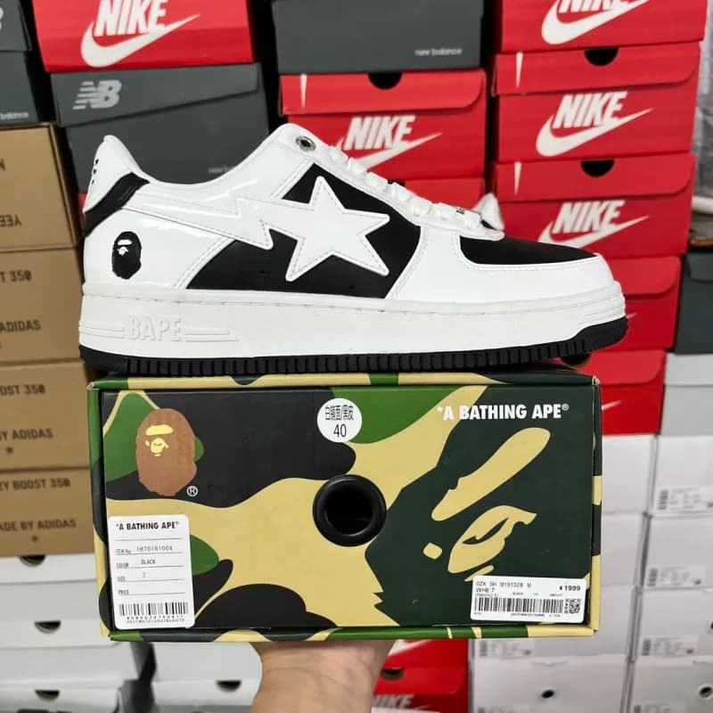Bape Sta Camouflage Star — 白镜面黑皮1K30-191-328
