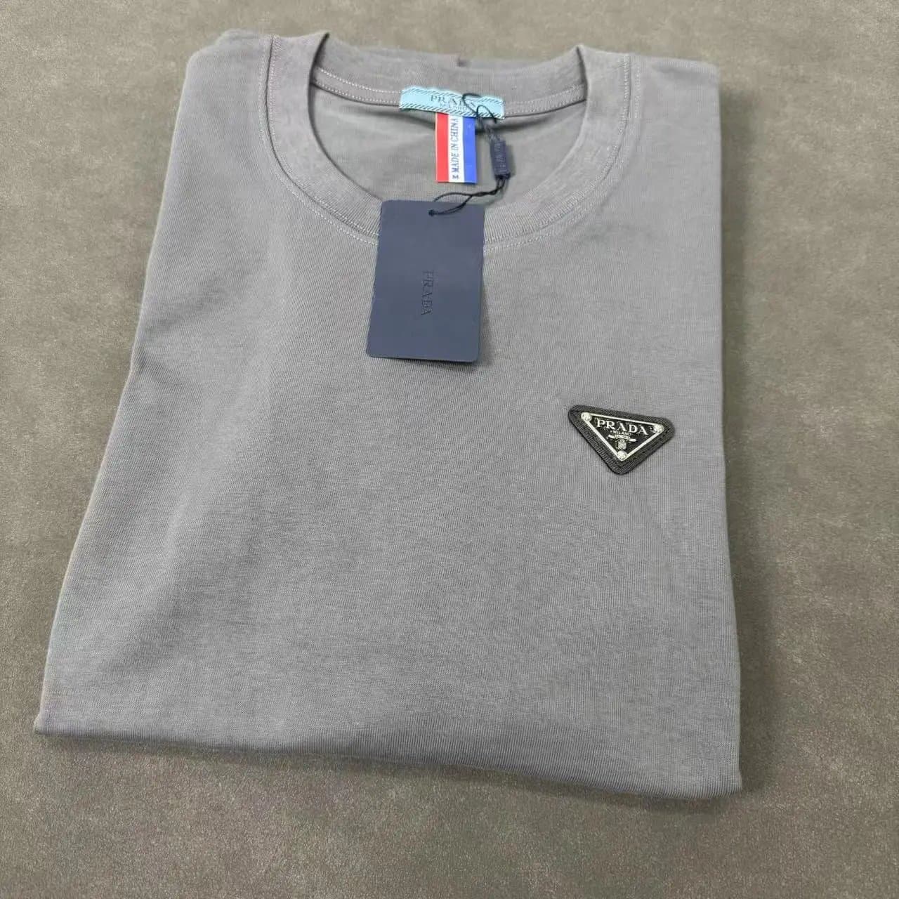 Prada Logo T-Shirt Triangle Logo — 款式1 灰色