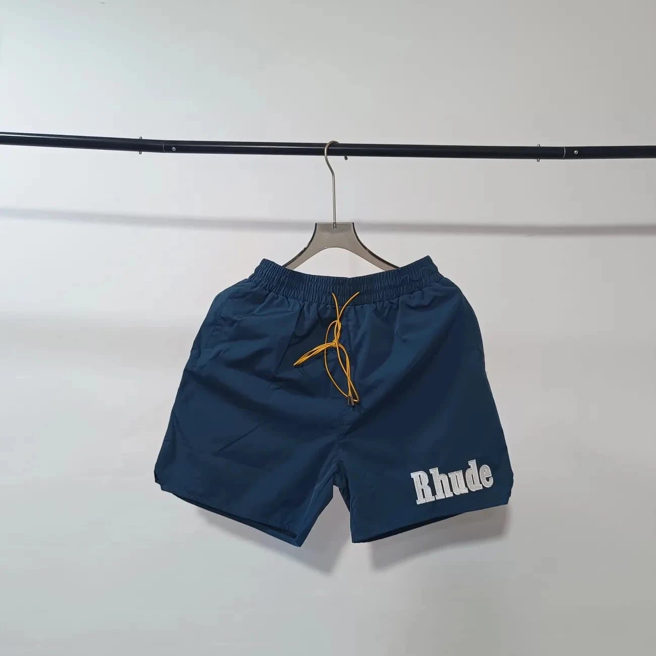 Rhude Knit Shorts Script Logo — 31