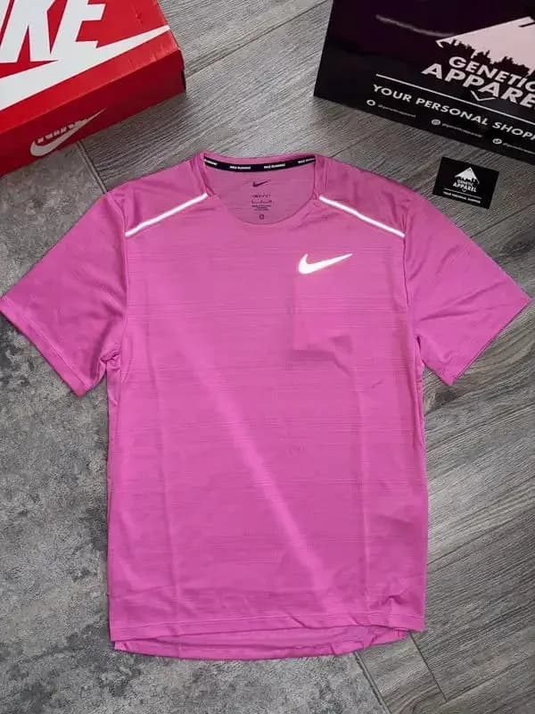 Nike Sport Shorts Vibrant Pink — 粉色短袖