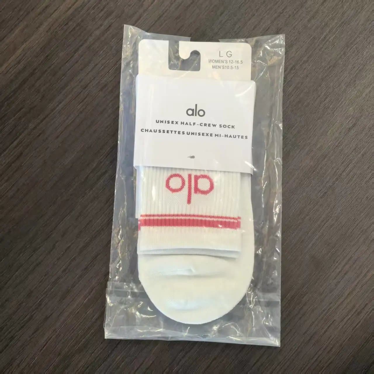 Lululemon Half-Crew Sock Logo Stripe — 均码 · alo中筒白红