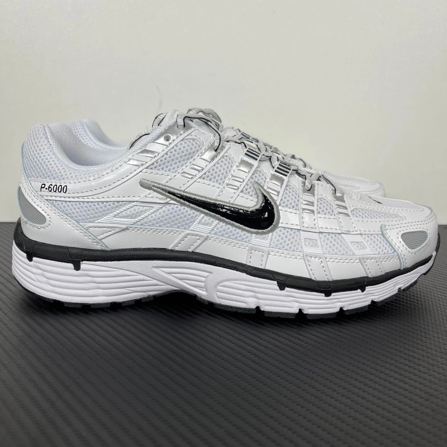 Nike P-6000 Navy Silver — CS版本 · P-6000白黑CD6404-107