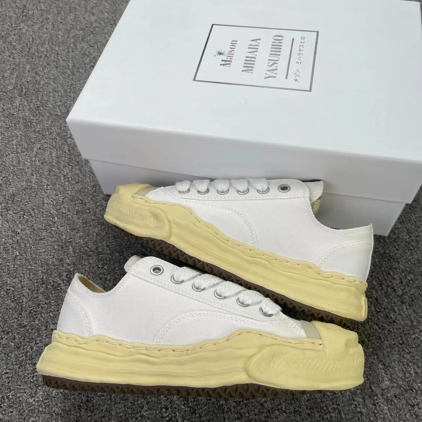 Maison Mihara Yasuhiro Mihara Yasuhiro Low Canvas Wrap Sole