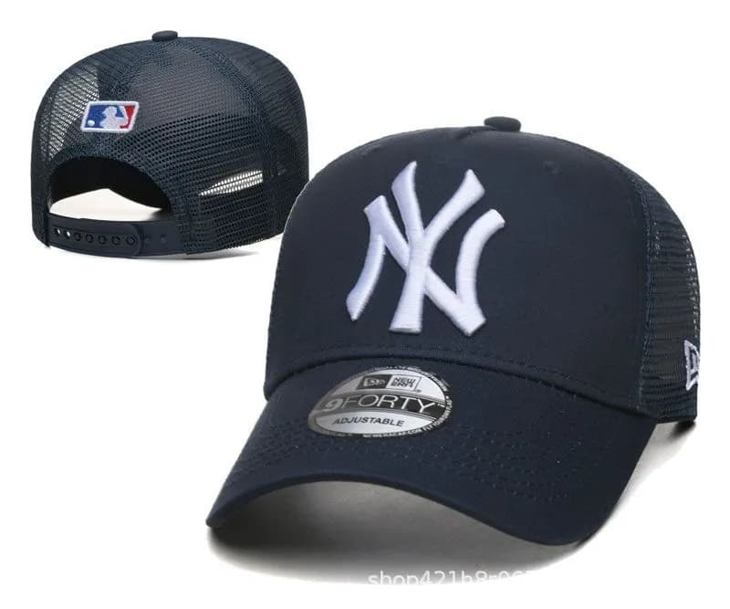 MLB New York Yankees Cap All-Black — 38