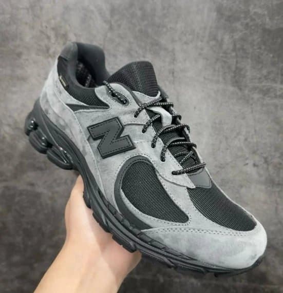 New Balance 2002R Grey Suede — M 2002RXZ