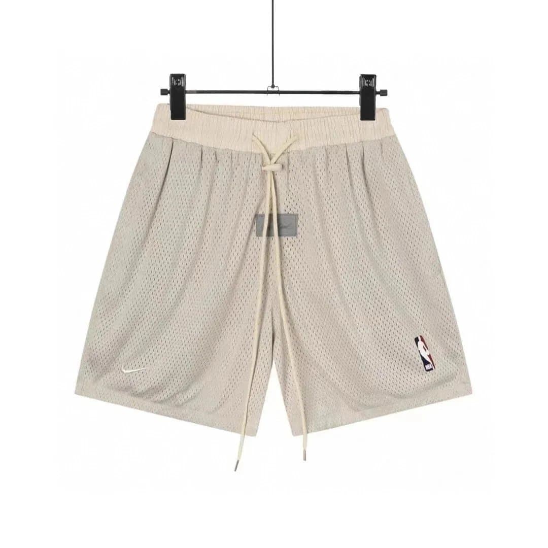 Stone Island Cargo Shorts Logo Patch — 23