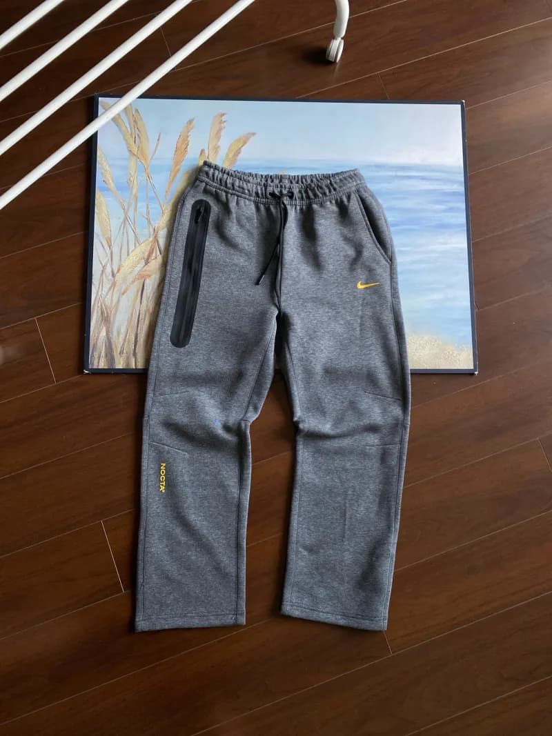 Nike Tech Fleece Joggers Heather Grey
