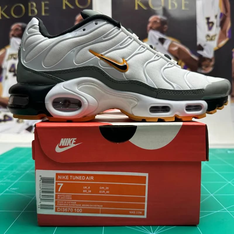 Nike Tuned Air White/Grey