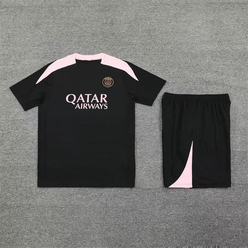 Training Set Qatar Airways