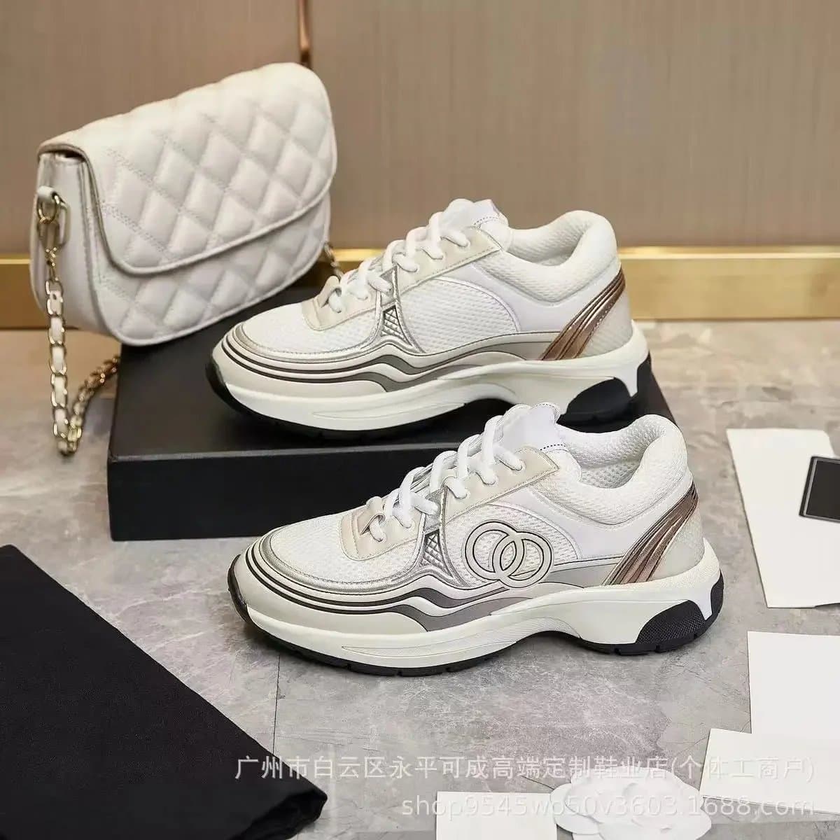 Chanel Sneaker CC Logo — 29