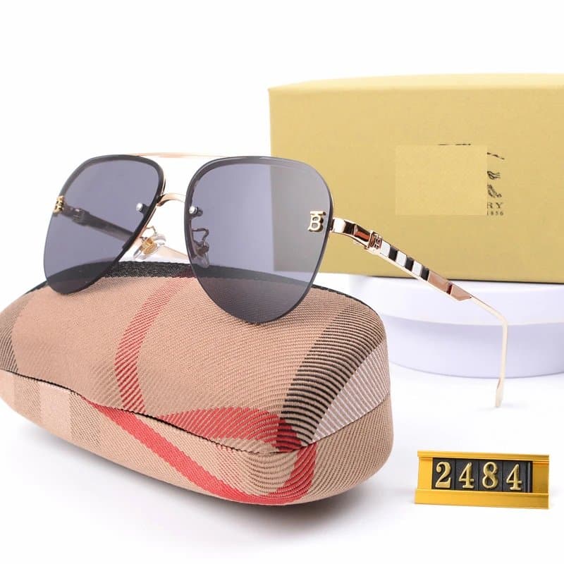 Burberry Aviator Sunglasses Checkered Temple — 金框黑片