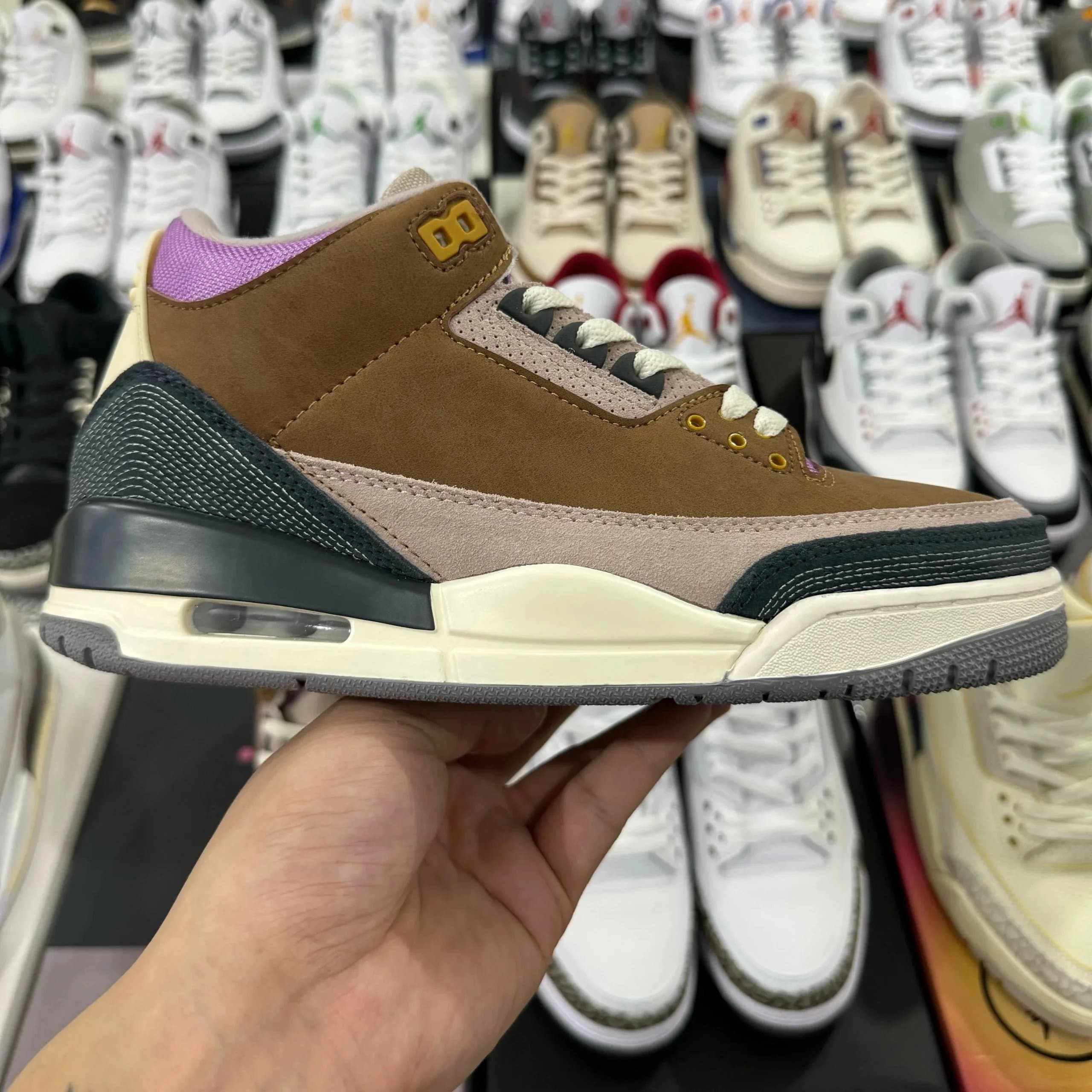 Air Jordan 3 Mocha