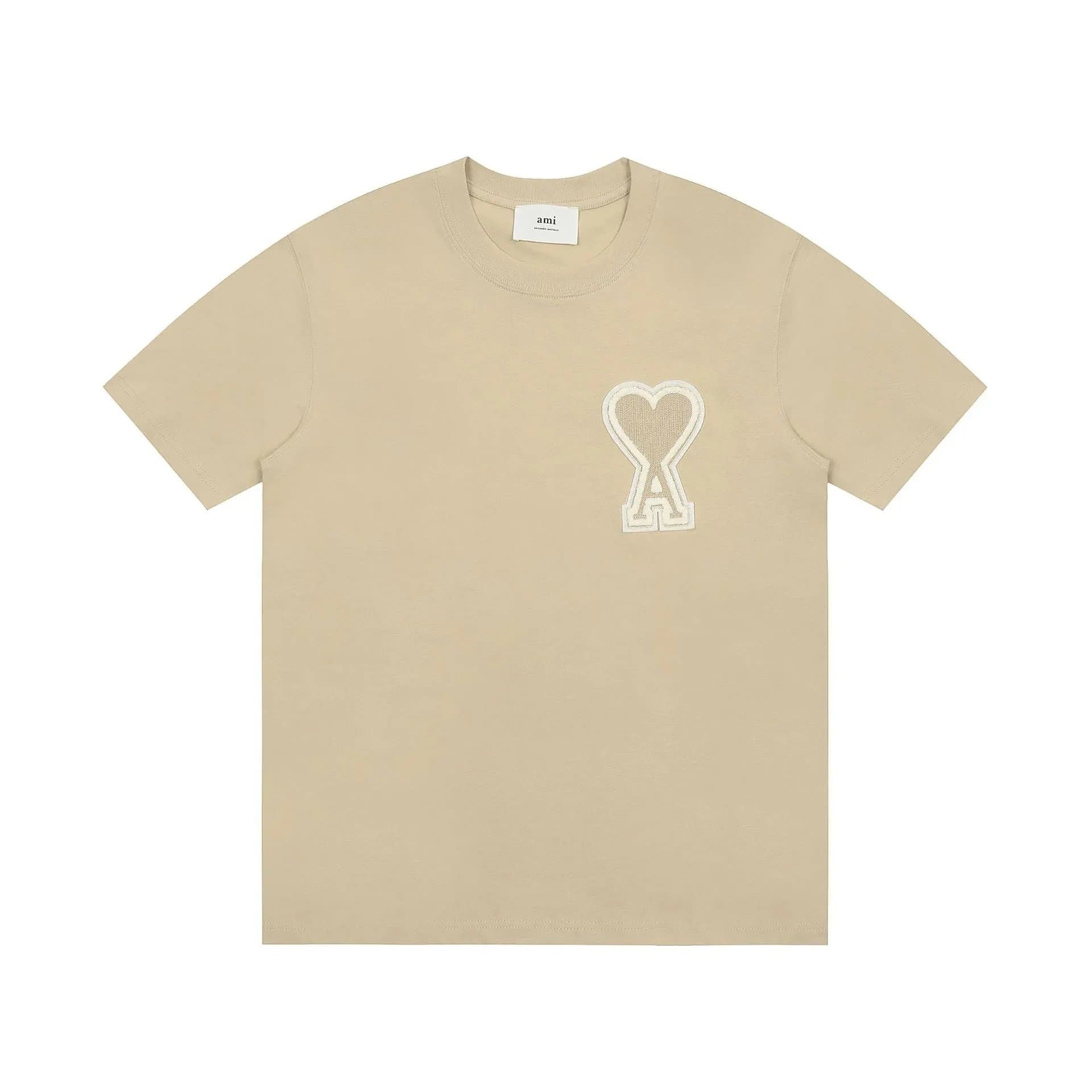 AMI Paris Logo T-Shirt Heart A Patch — 卡其色