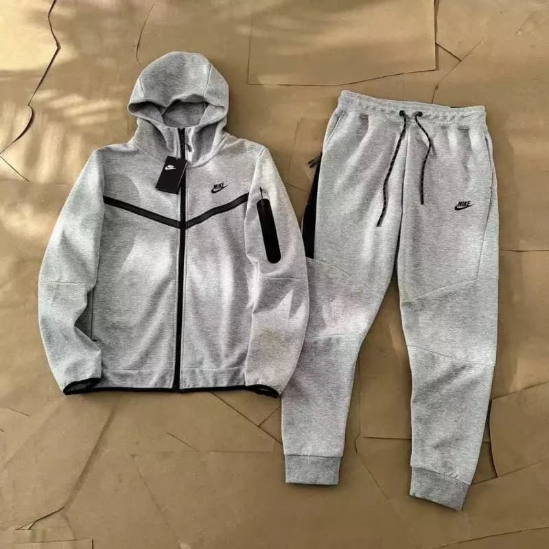 Nike Windrunner Joggers Black with Volt Swoosh — 灰色套装