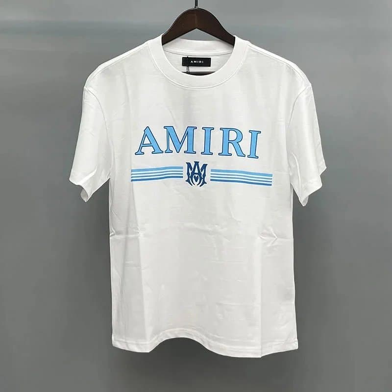 Amiri Logo Graphic Tee Multicolor Logo — 白色蓝色字母