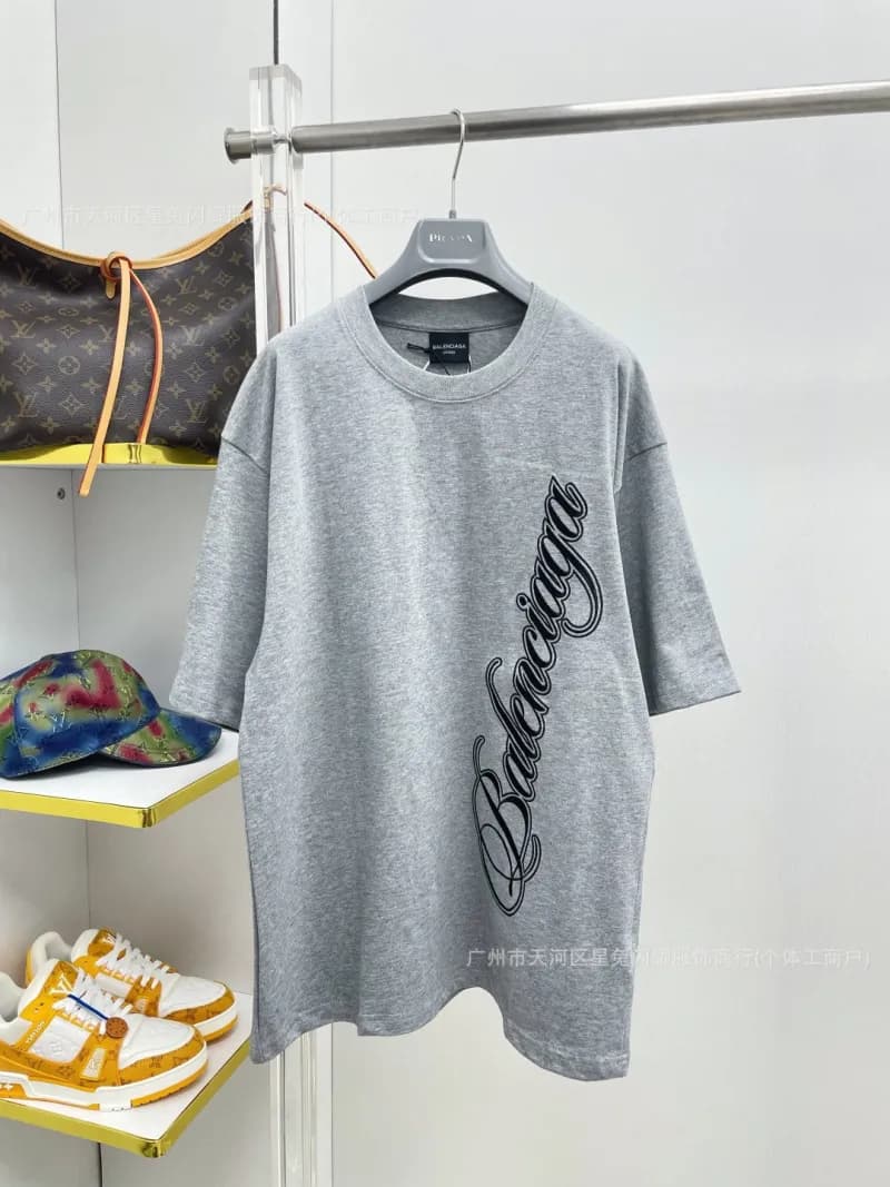 Logo T-Shirt FENDI ROMA Graphic — 51