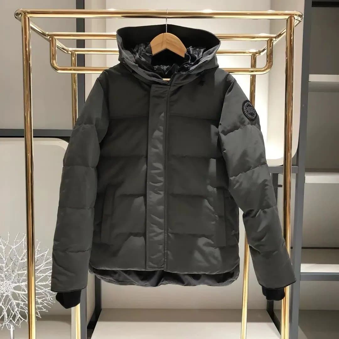 Moncler Puffer Jacket Classic Quilted — CA灰色黑标
