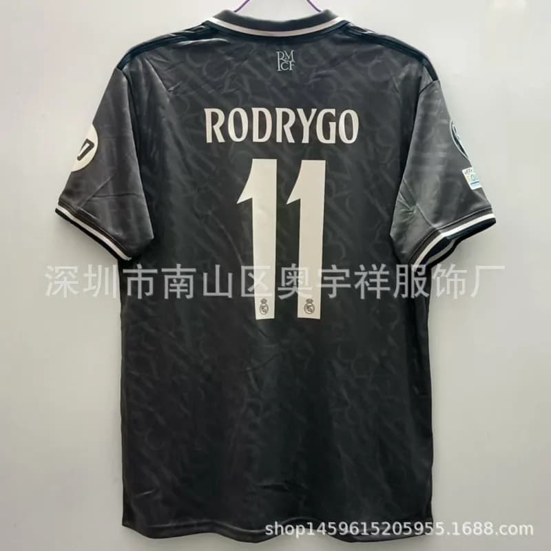 Home Jersey Rodrygo 11