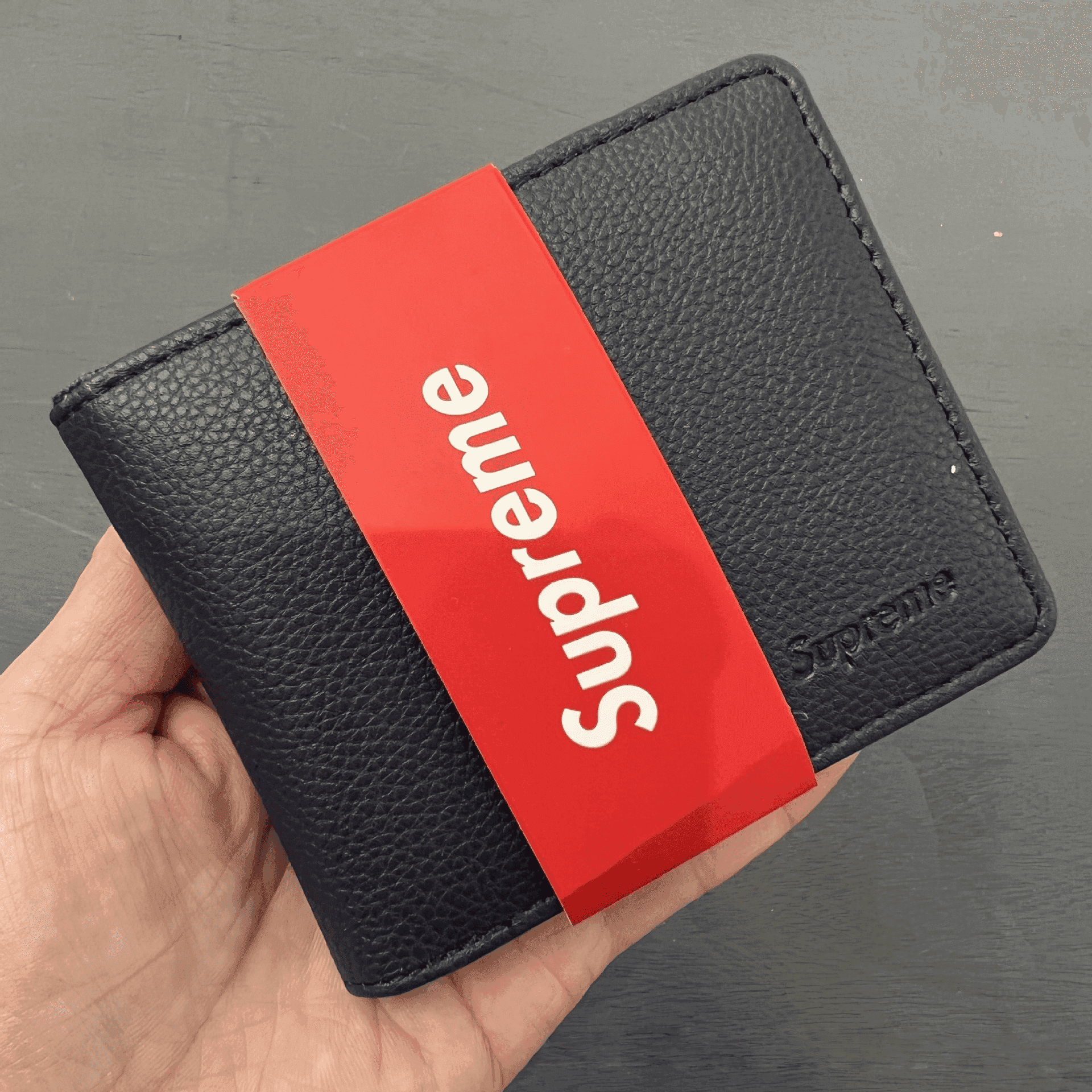 Supreme Leather Wallet Box Logo
