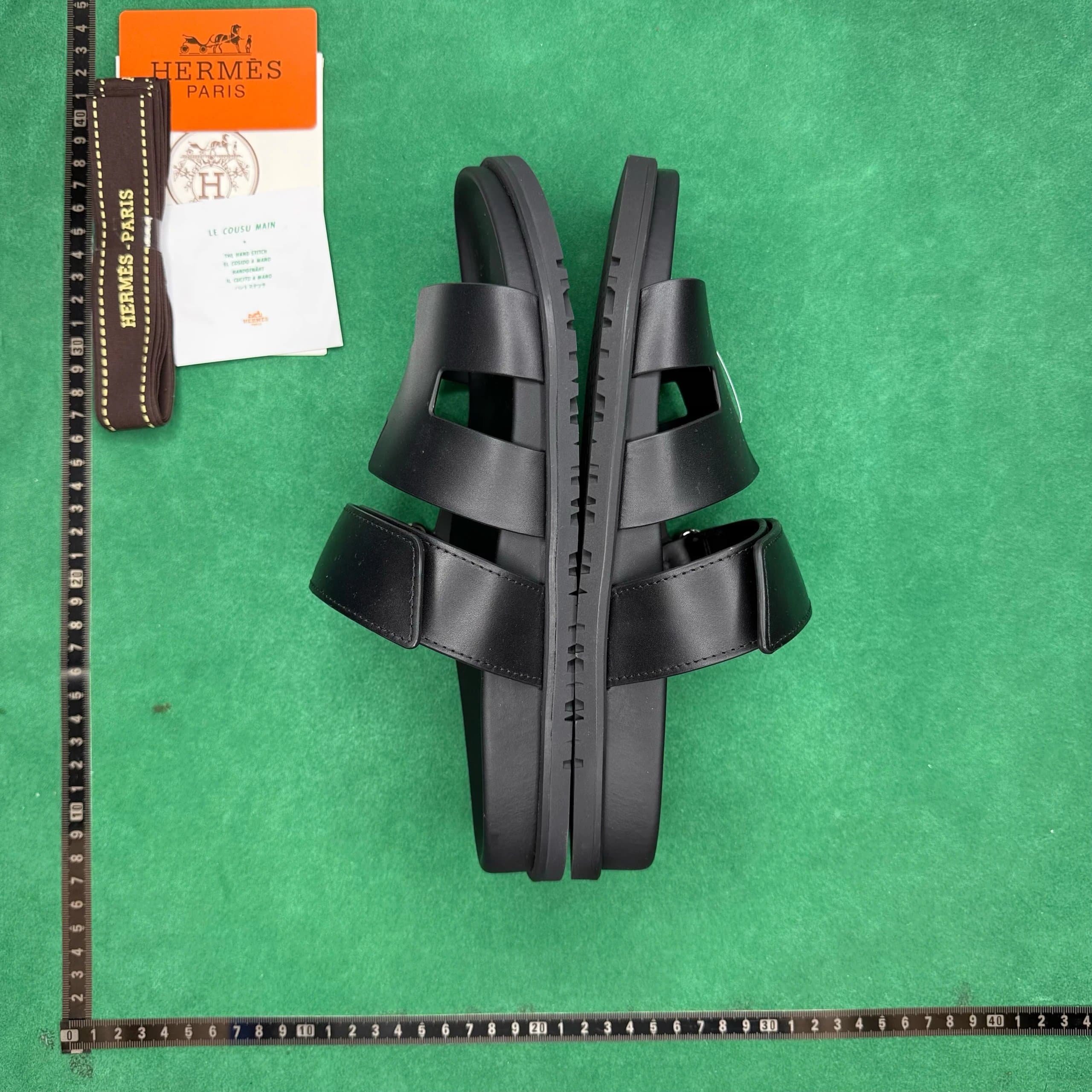 Hermès Le Coup de Main Black