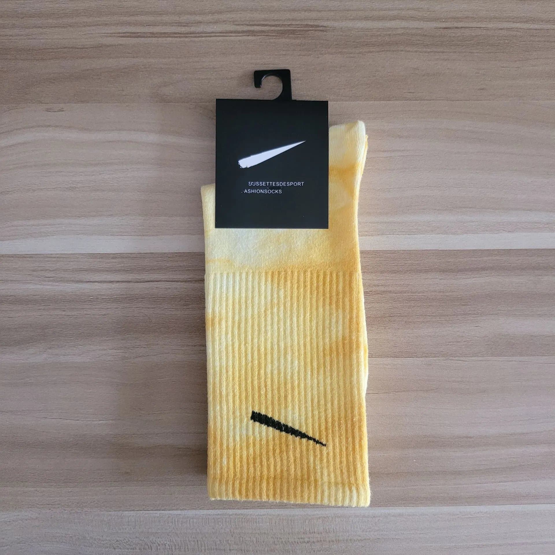 Nike Crew Sock Tie-Dye — 均码 · 扎染长筒黄