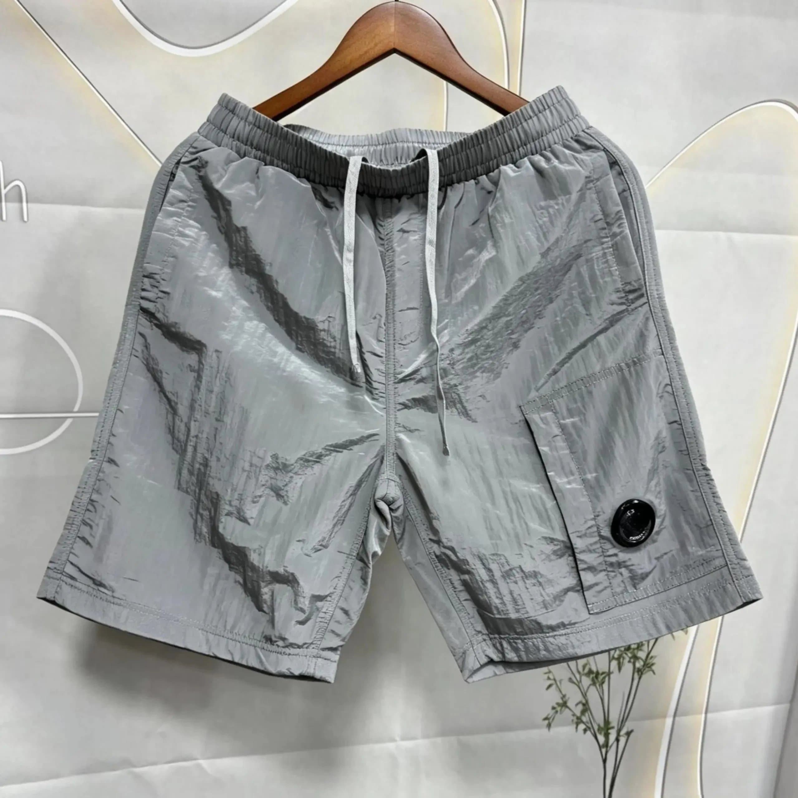 C.P. Company Goggle Shorts Olive — 03速干裤-灰色