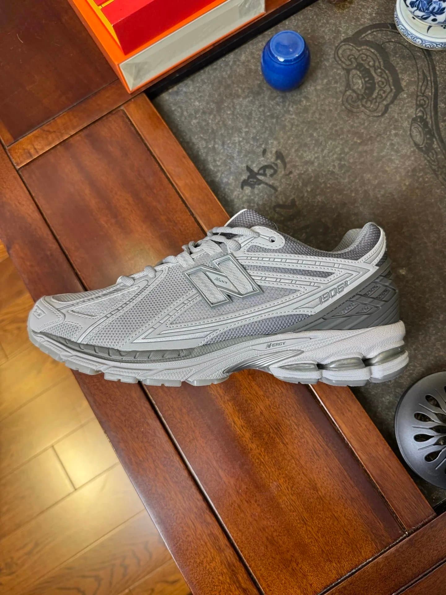 New Balance 1906R Grey