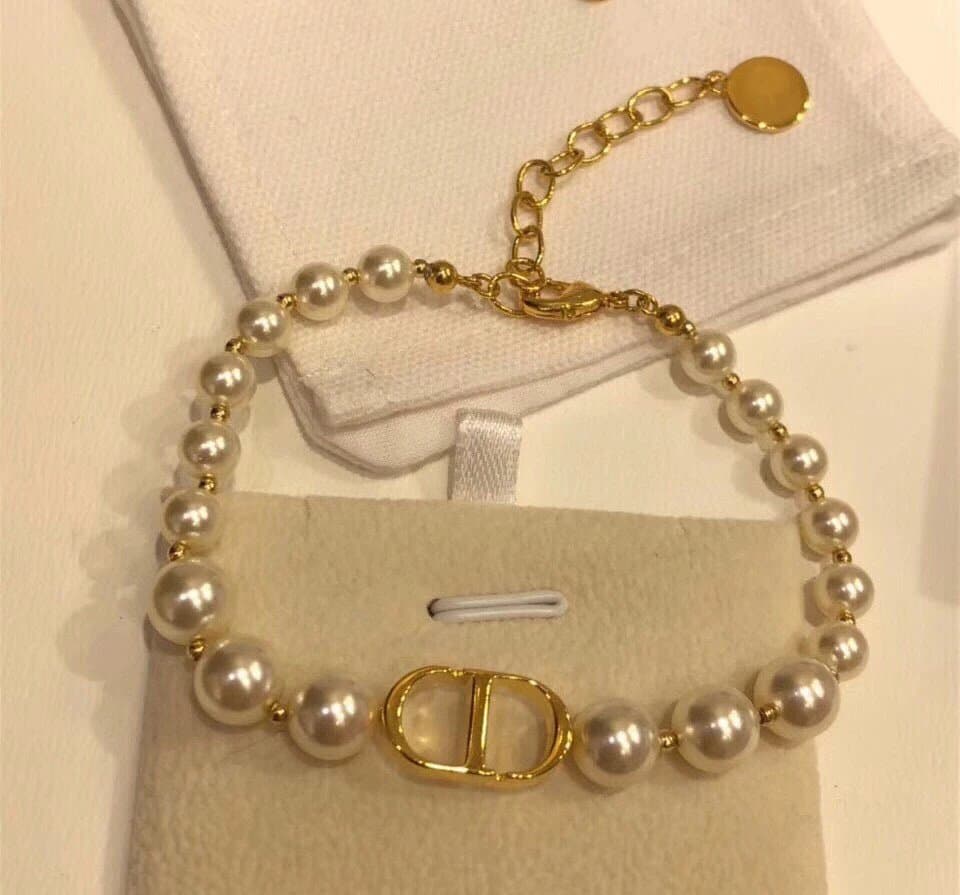 Dior Pearl Bracelet CD Logo