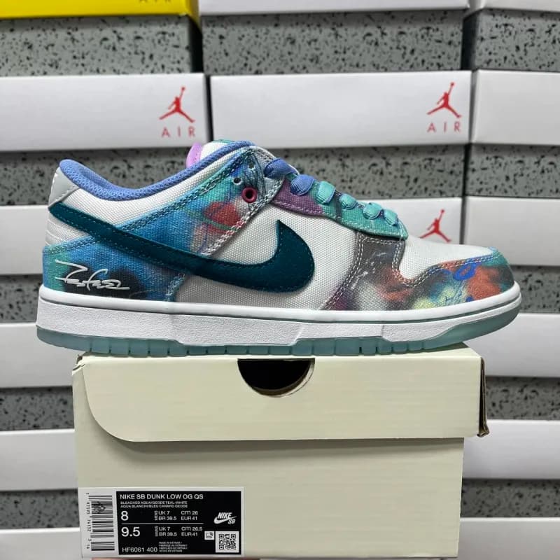 Nike SB Dunk Low OG QS Travis Scott