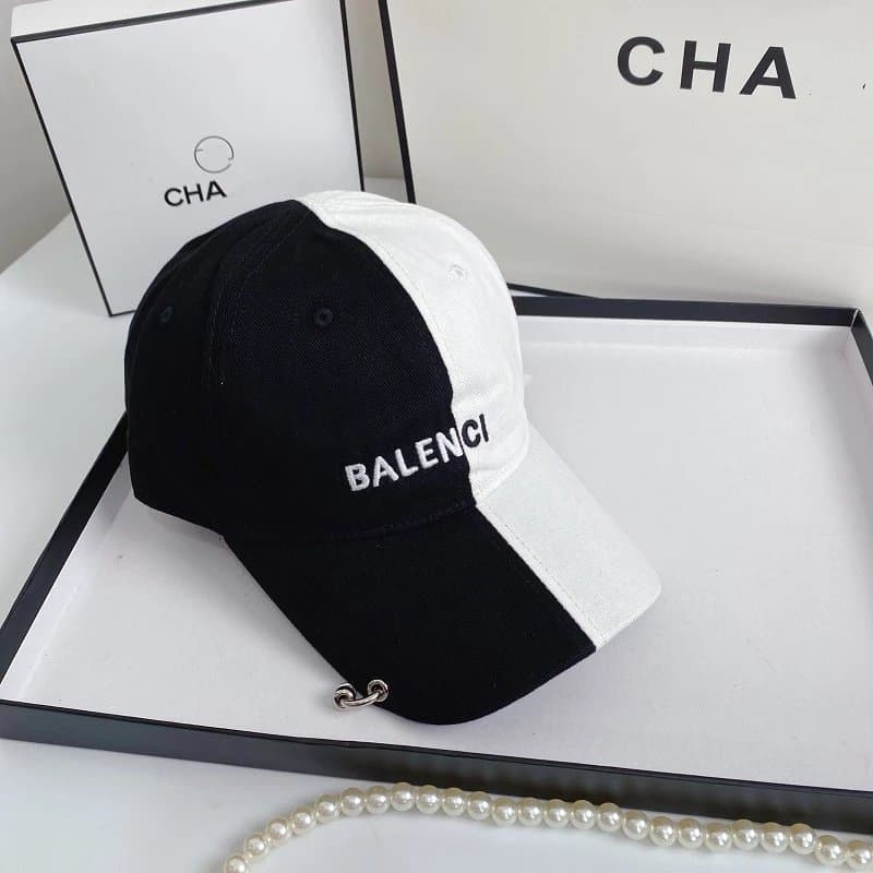 Balenciaga Baseball Cap Double Logo — 可调节 · 黑白拼接