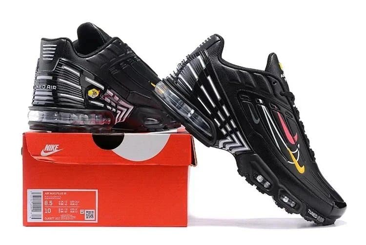 Nike Air Max Plus Triple Black — 31